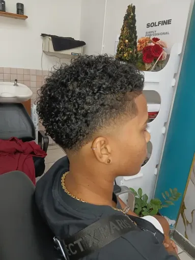 Coupe homme à blanc, Le Port, FANTASIA HAIR BEAUTY