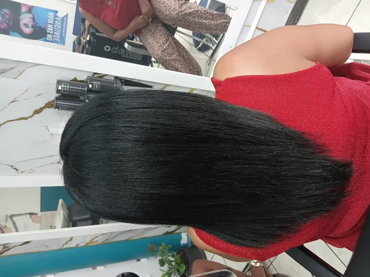 Brushing : l'art de sublimer vos cheveux, Le Port, FANTASIA HAIR BEAUTY